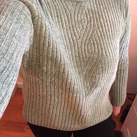 Reposh💘Mint Green Chenille sweater - Picture 3 of 3